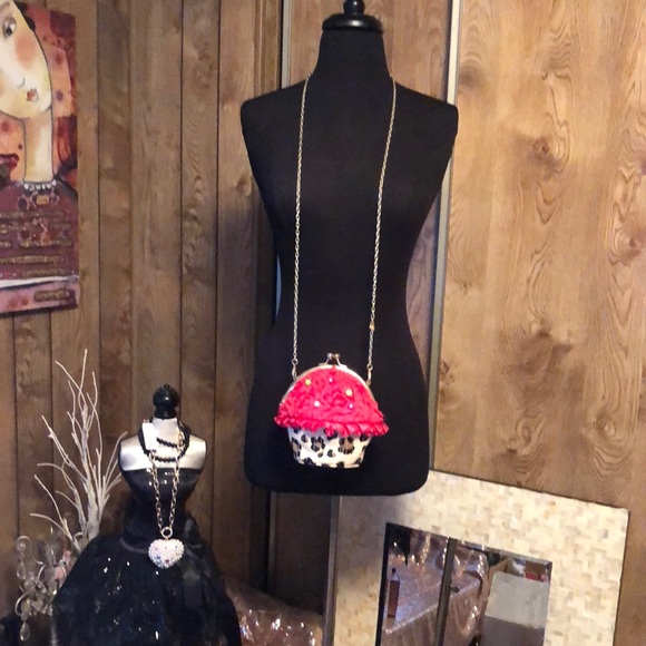 Betsey Johnson Handbags - NEW Betsey Johnson Cupcake Crossbody Purse